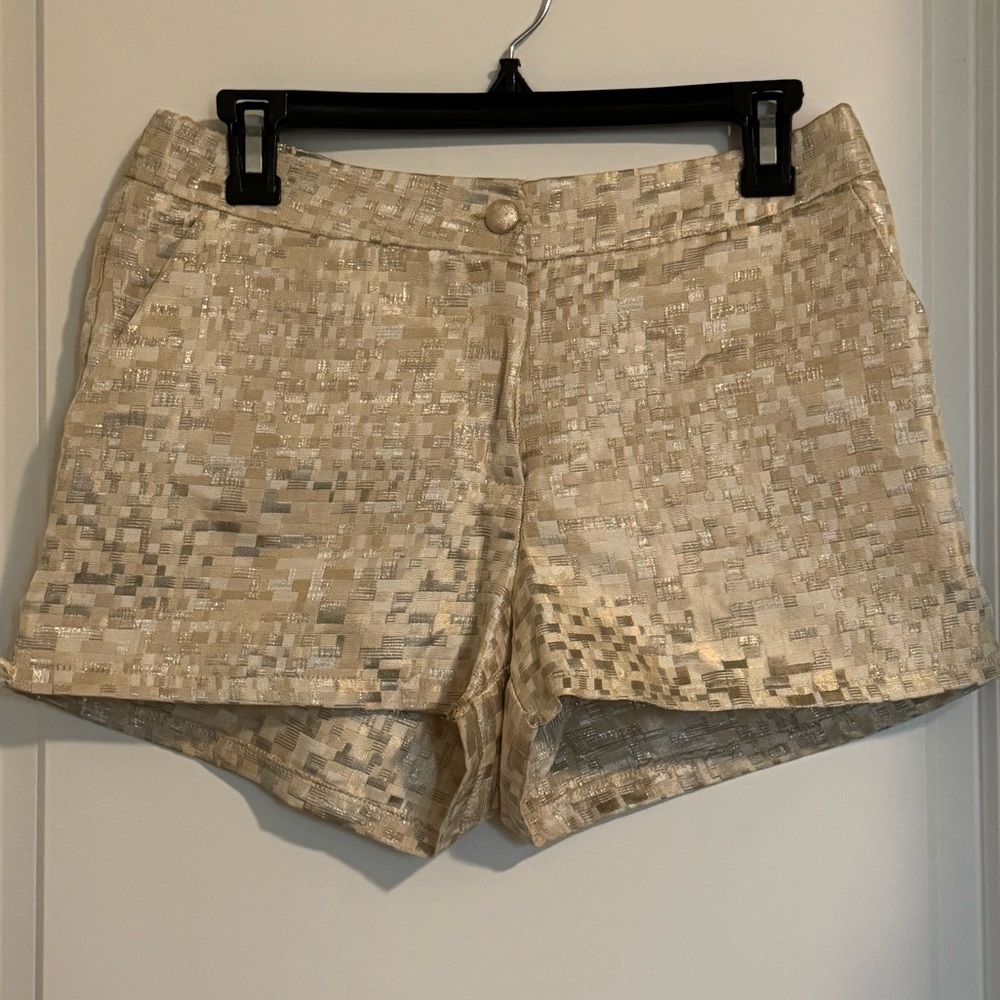 Women's Cream Patterned Metallic Boutique Shorts - Picture 9 of 16